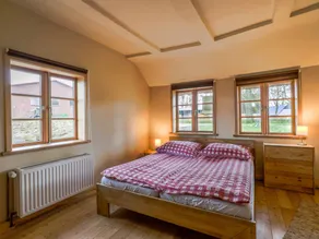 Apartment mit Terrasse und Garten - Image 3