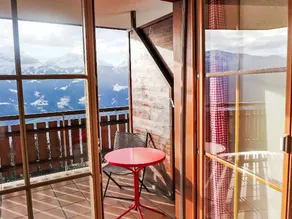 Flat with garden | Mountain view - Image 5