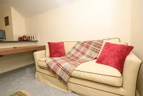 Holiday apartment with fast internet & garden | City view - Image 5