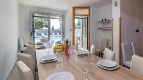 Family-oriented villa with terrace, BBQ & private pool - Image 4