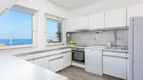 Holiday apartment with barbecue & terrace | Sea view - Image 4