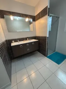 Spacious house in Vernoux-en-Vivarais, enclosed garden, 170 m² - Image 5