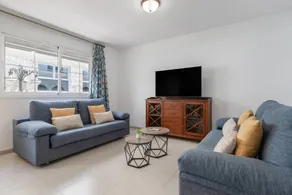 Appartement de vacances avec internet haut débit | Vue ville | Adapté au travail à distance - Image 2