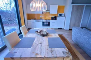 Flat with garden & terrace - Image 4