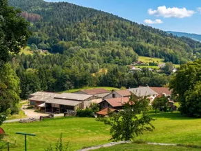 Lovely holiday apartment with garden | Garden view | Pets allowed - Image 5
