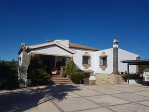 Fully equipped nice holiday home with garden, terrace & private pool | Mountain view | Perfect for remote work - Image 3