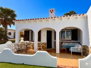 Beachfront house with stunning views - 4 guests - Image 3