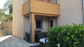 Apartamento vacacional con terraza, jacuzzi y barbacoa - Image 2