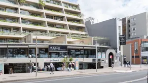 Flat with terrace - Image 2