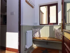 Children-friendly wonderful cottage with terrace & garden - Image 4