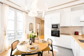 Brand new Champs-Elysees apartment with lift - Image 5