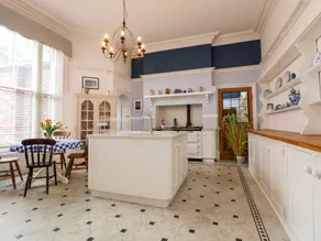 Child-friendly beautiful cottage with garden | Beach nearby | Pets are welcome - Image 4