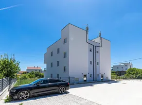 Apartment in Kaštel Novi for 6 people with 2 rooms Ref. 661719 - Image 2