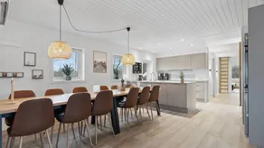 House with garden, sauna & private pool - Image 3
