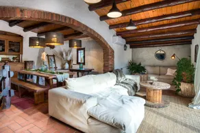 Voll ausgestattetes großzügiges Ferienhaus mit privatem Pool, Grill und Terrasse - Image 4