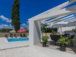 Holiday home with barbecue, private pool & terrace - Image 2