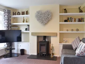 Child-friendly nice cottage with terrace & garden | River view | Pets allowed - Image 2