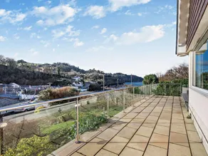 House with garden & terrace | Water view - Image 2