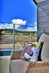 Fully equipped charming flat | Water view - Image 4