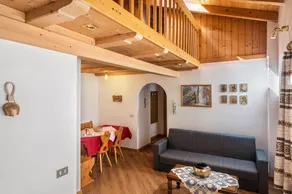 Holiday apartment | Mountain view | Perfect for remote work - Image 2