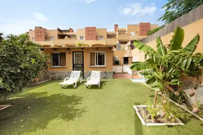 Familienorientiertes Ferienhaus mit Pool, Terrasse und Grill | Gartenblick | Strand in der Nähe - Image 2