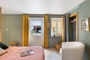 Bed & breakfast with terrace & garden - Image 3