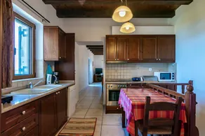 Fully equipped lovely villa with barbecue, terrace & private pool - Image 5