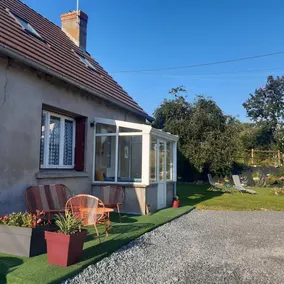 Gîte avec terrasse, jardin et barbecue - Image 4