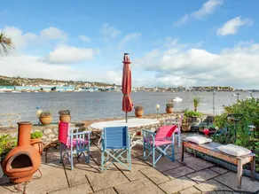 Cottage with garden & terrace | Beach view - Image 2