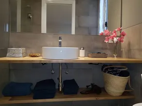Appartamento con piscina e giardino - Image 3