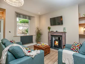 Cottage with garden - Image 2