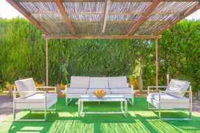 Villa with BBQ & garden - Image 4