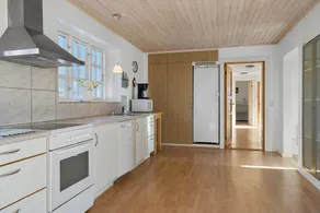 Holiday home with terrace & barbecue | Sea view - Image 5