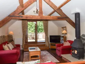 Cottage with garden, pool & terrace - Image 3