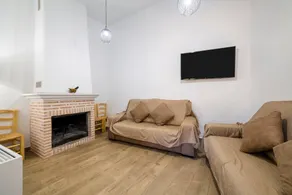 Family-oriented holiday home with pool, BBQ & fast internet | Garden view | Pet-friendly - Image 4