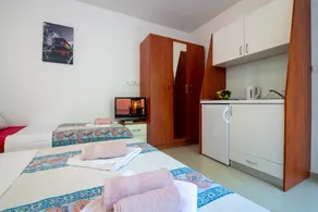 Studio with terrace | Next to the beach - Image 5