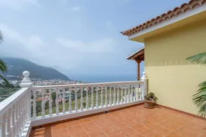 Maison de vacances avec internet haut débit, jardin et terrasse | Vue montagne - Image 2