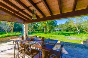 Chalet mit Terrasse und Garten - Image 2