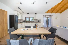 Villa con barbecue, piscina privata e giardino - Image 4
