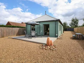 Children-friendly cottage with garden | Beach view | Pets are welcome - Image 4