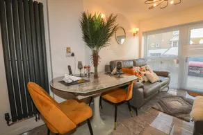 Cottage with garden | Beach view - Image 5