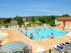 Gemütliches Ferienhaus mit beheiztem Pool und Terrasse | Haustiere erlaubt - Image 3