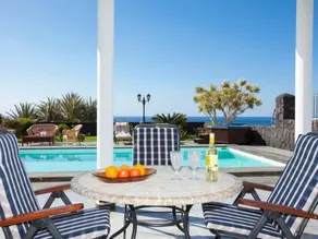 Villa mit privatem Pool - Image 2