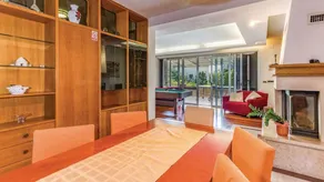 Family-oriented villa with terrace, BBQ & private pool - Image 5