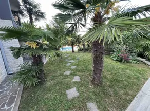 Spacieuse villa entièrement équipée avec piscine privée, jardin et barbecue | Vue montagne | Avec animaux bienvenus - Image 4