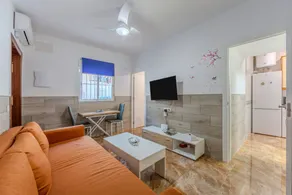 Flat with fast internet | City view | Close to the beach - Image 2