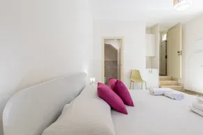 Chambre privée avec internet haut débit et terrasse | Vue ville - Image 4