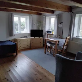 Studio with garden | Garden view - Image 2