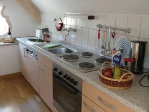 Flat with garden, BBQ & terrace | Garden view - Image 3