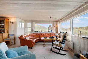 Fully equipped holiday home with barbecue & terrace | Close to the beach - Image 2
